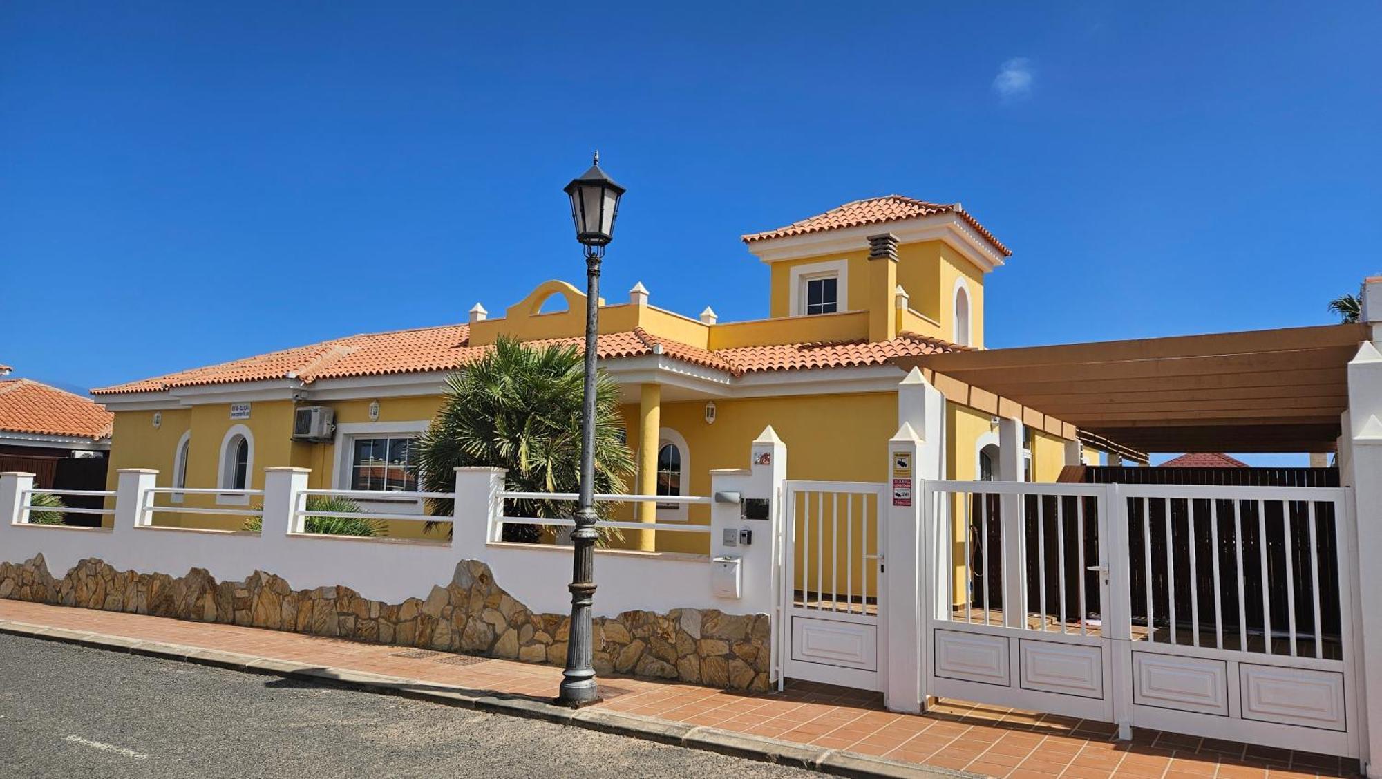Villa Bonita On Golf In El Descanso ,Caleta Fuste-Fuerteventura Caleta De Fuste Exterior photo